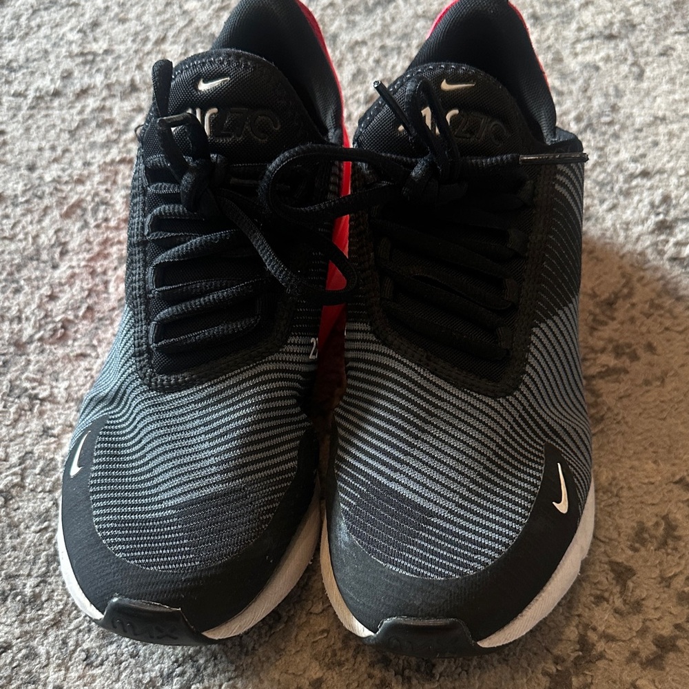 Nike Black and Pink Air Max 270 Sneakers - Picture 4 of 5